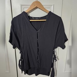 Zara Black V-Neck Button-Up Blouse